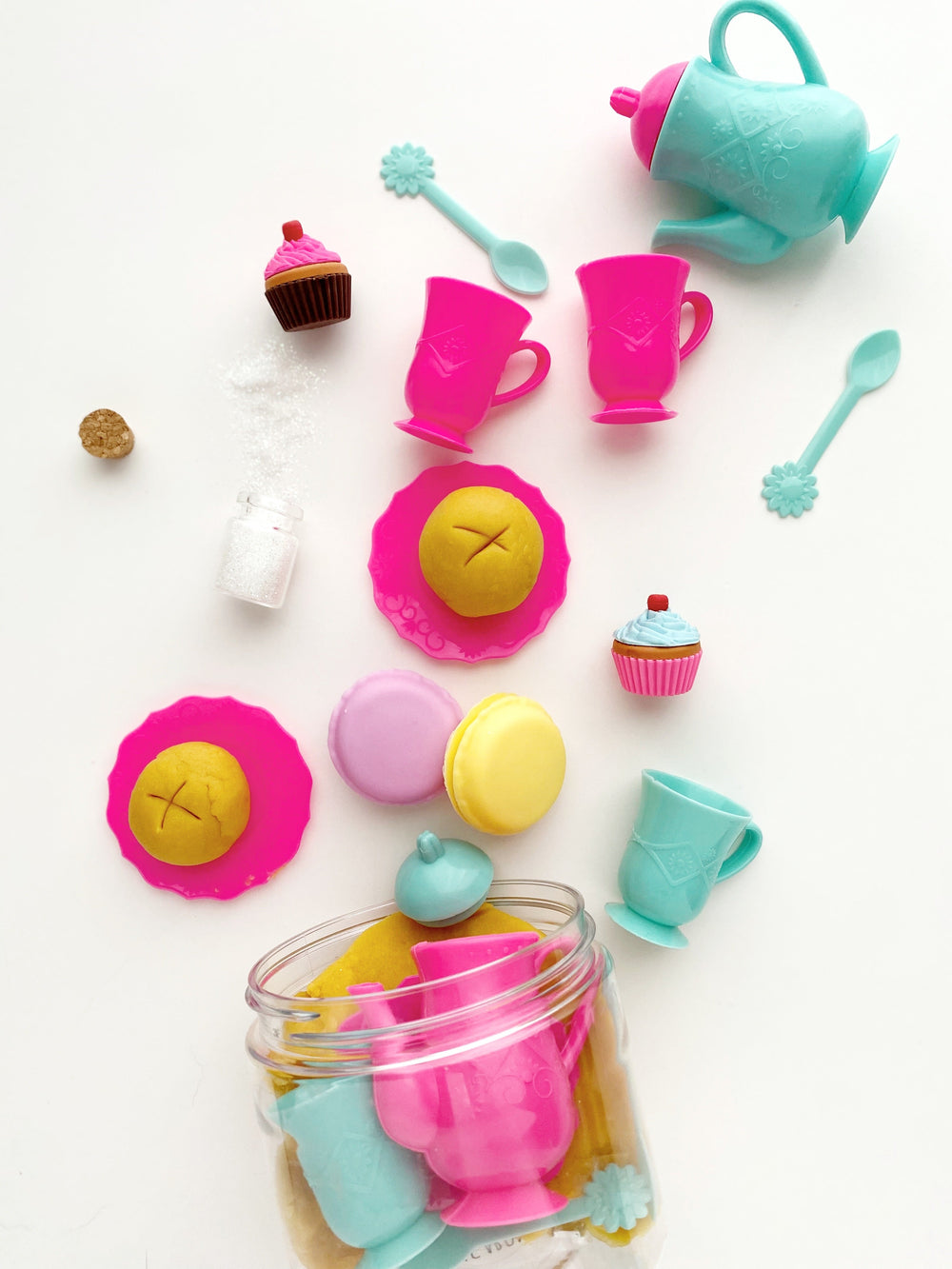 TEA PARTY PLAY DOUGH KIT (MACARON)