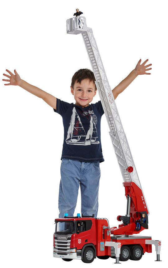 03591 Scania Super 560R Fire engine w/Water Pump + L&S Module