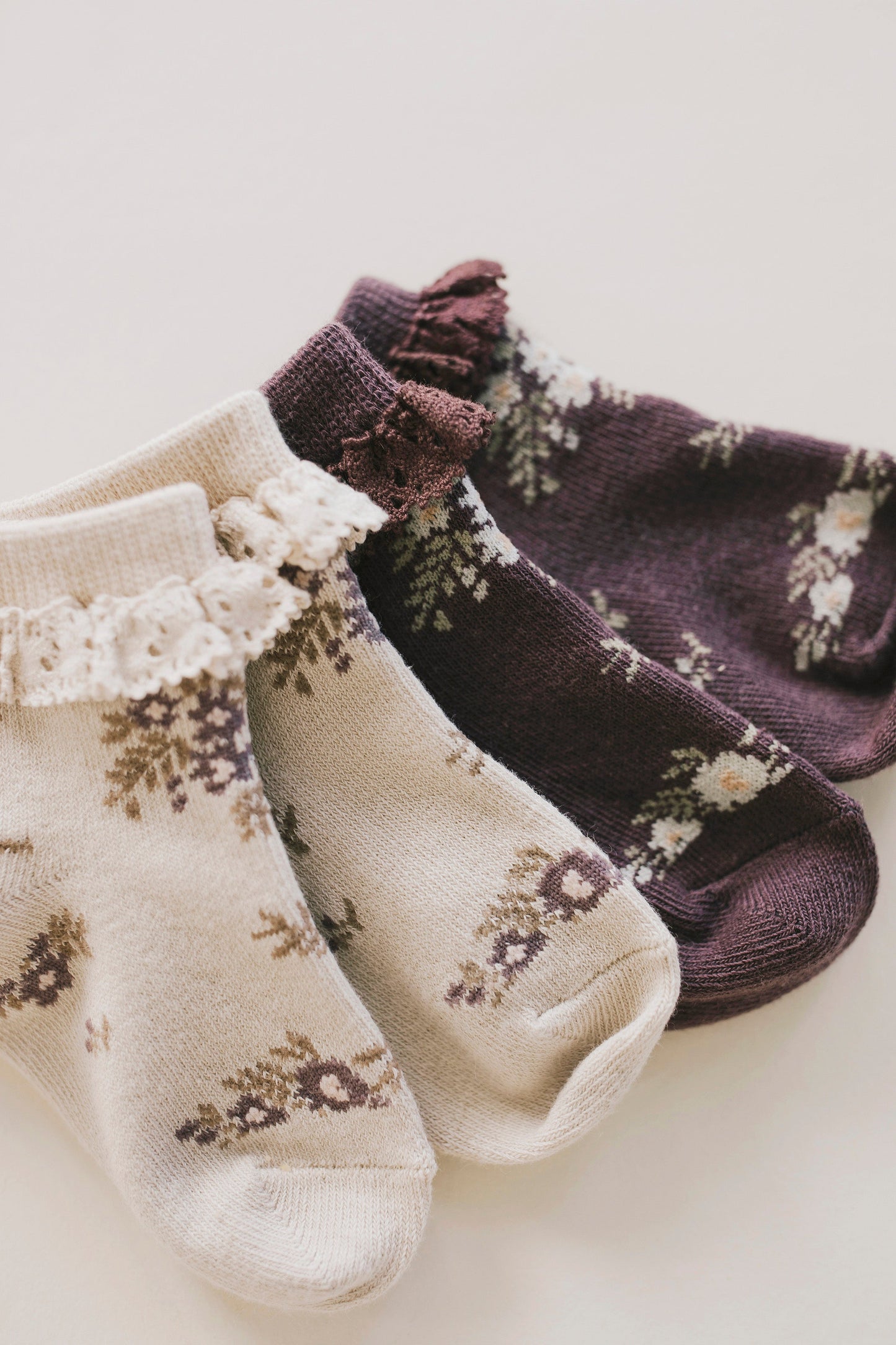 Frill Ankle Sock - Daisy Garden Taupe