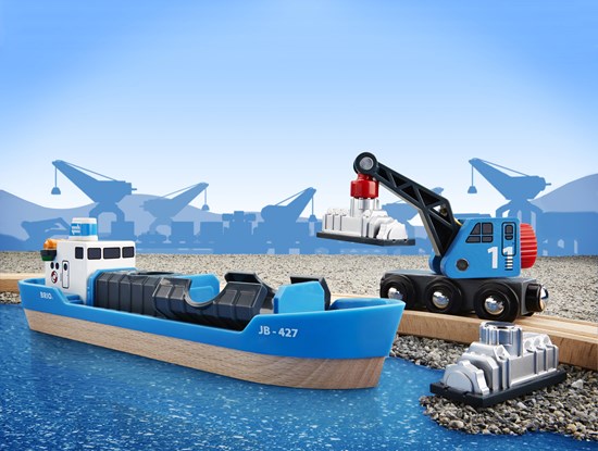 33534 Freight Ship & Crane