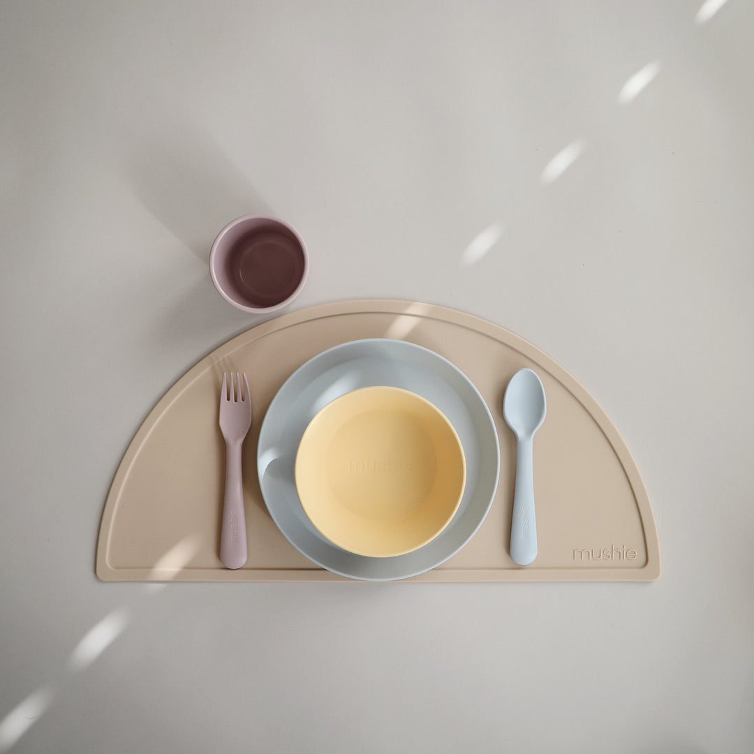 Round Dinnerware Plates, Set of 2 Powder Blue