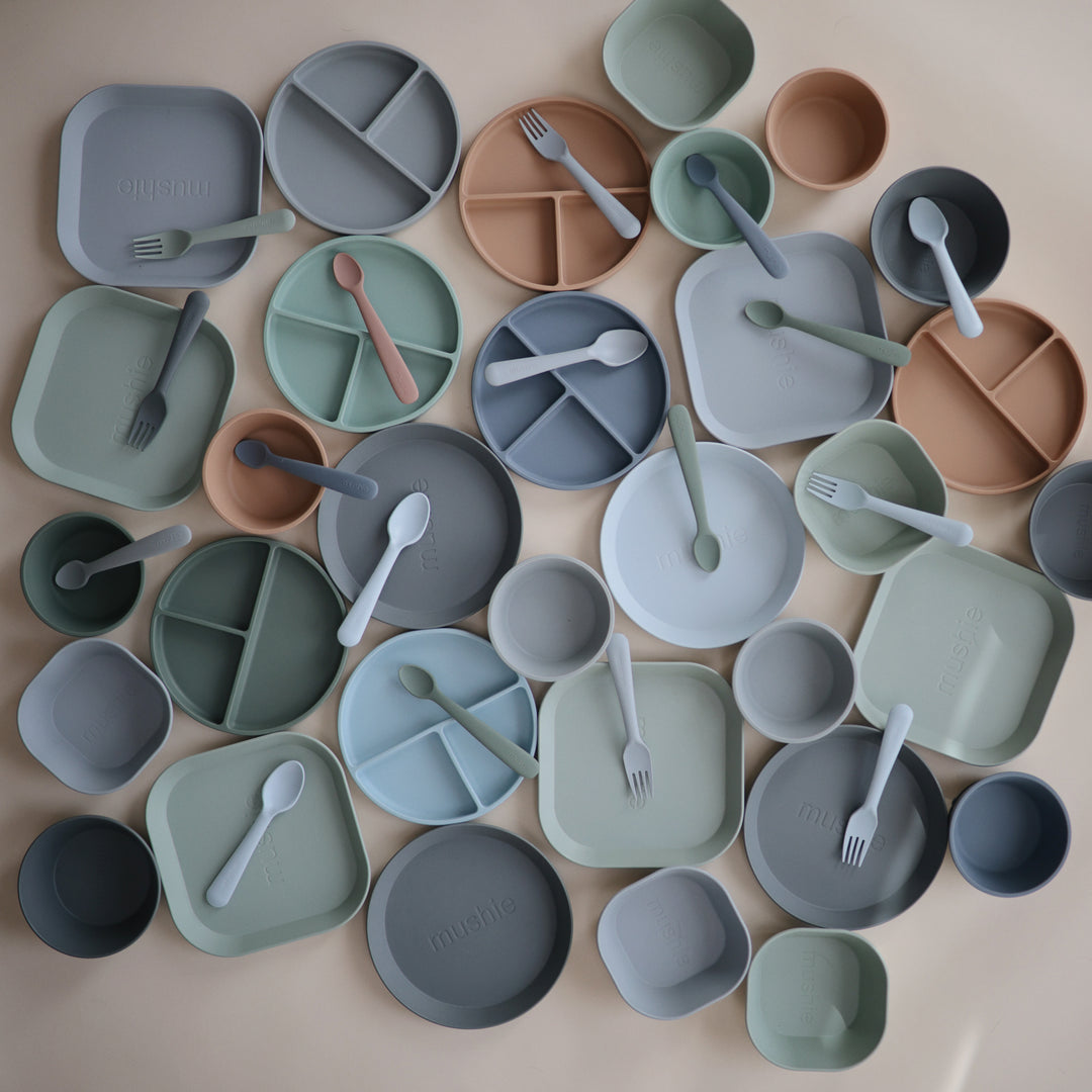 Round Dinnerware Plates, Set of 2 Powder Blue