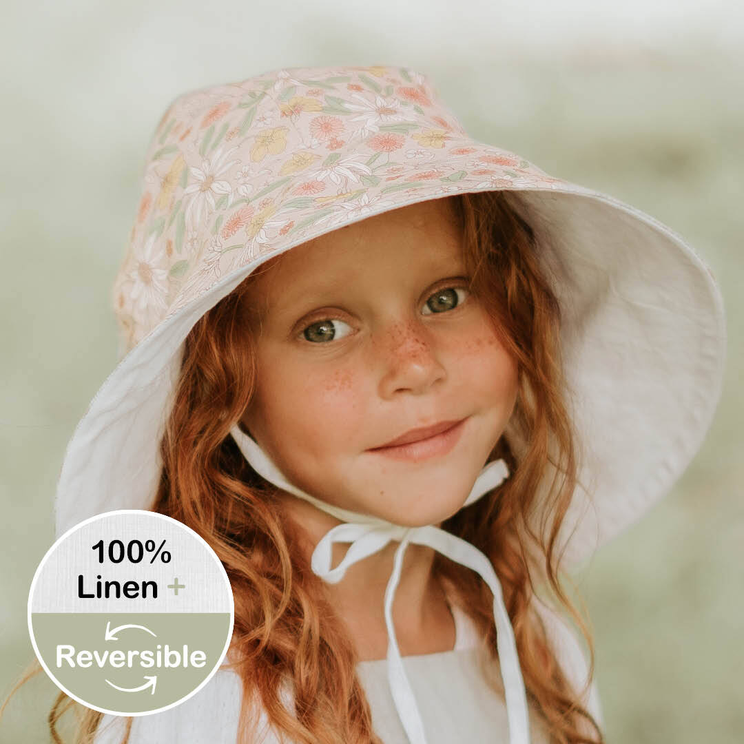 'Sightseer' Girls Wide-Brimmed Sun Bonnet -Wildflower / Blanc