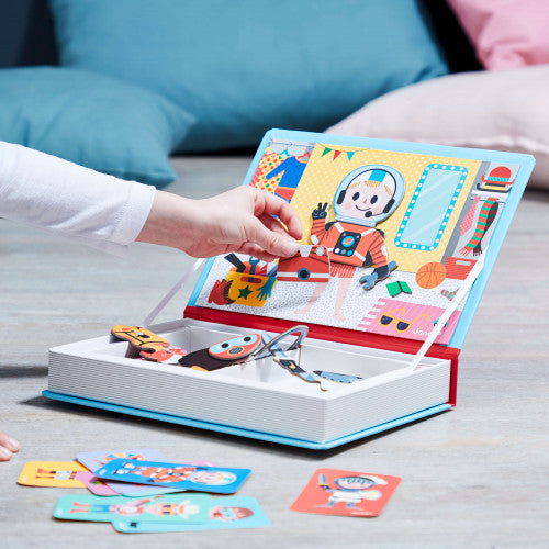 MAGNETI'BOOK BOY'S COSTUMES, 36 MAGNETS