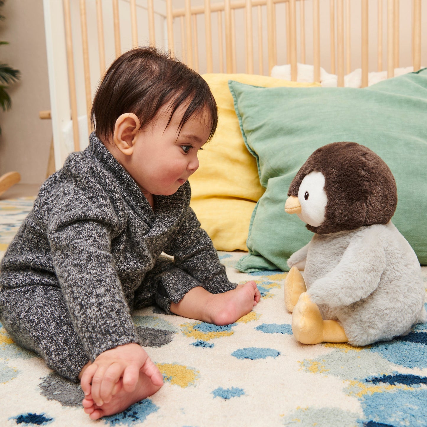 ANIMATED KISSY THE PENGUIN, 12 IN