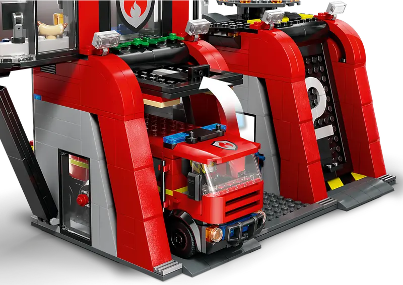 60414 Fire Station with Fire Truck