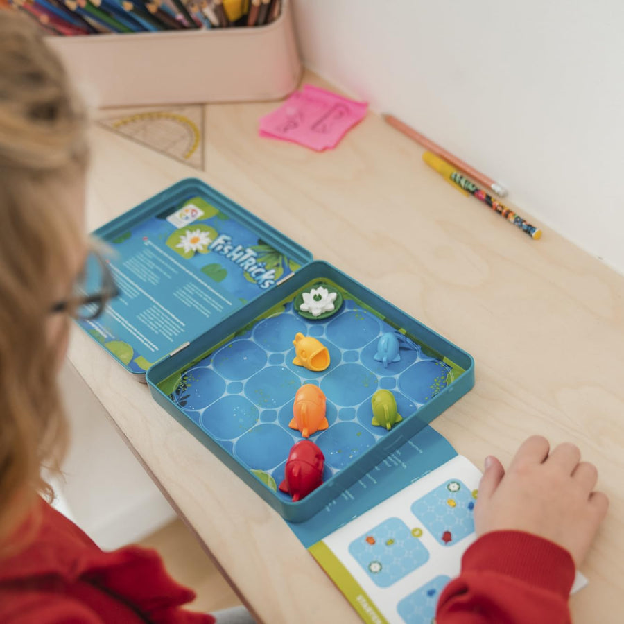 FishTricks Metal Box Travel Game