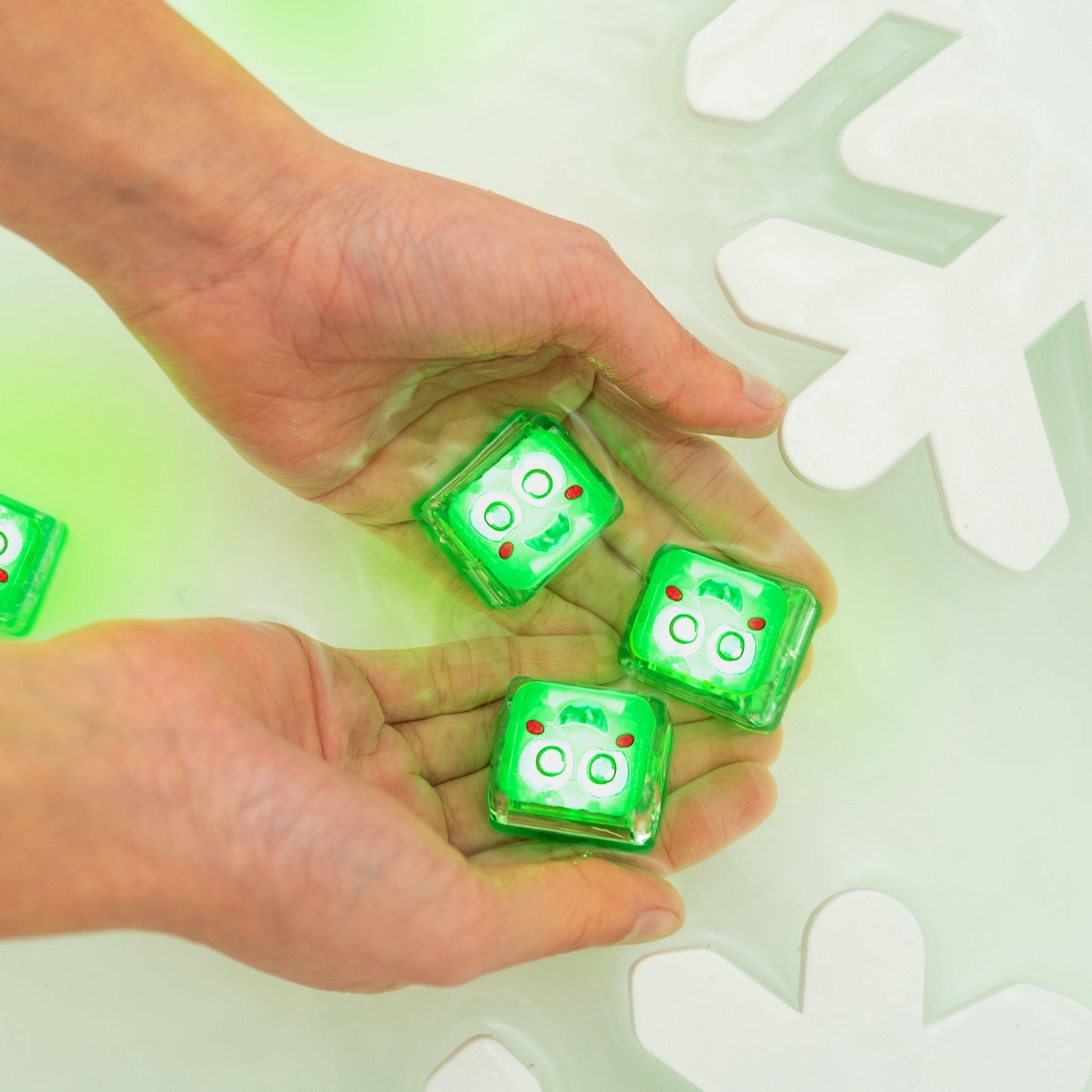 Christmas Pal Light-Up Cubes