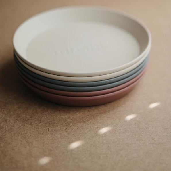 Round Dinnerware Plates, Set of 2 (CARAMEL)