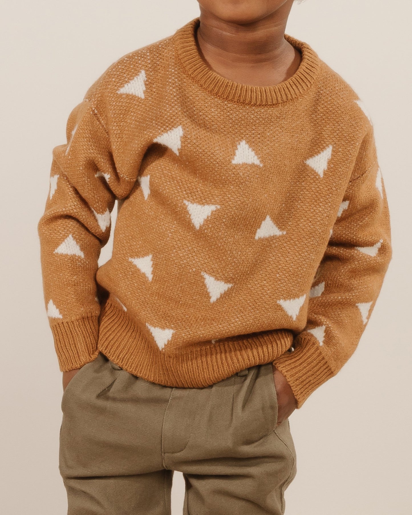 knit pullover || triangles