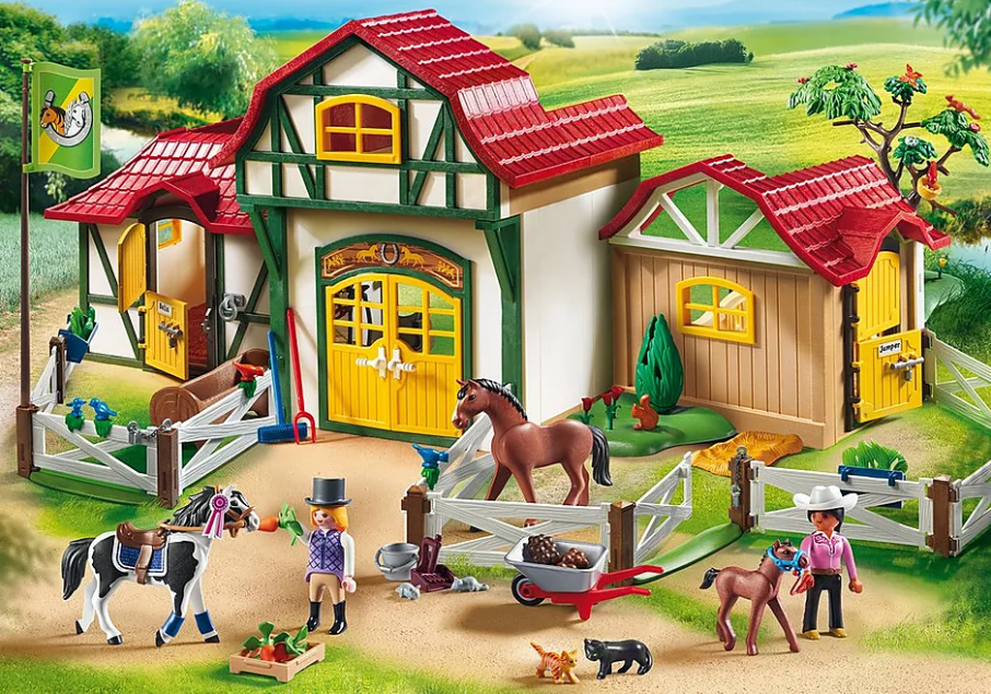 6926 Horse Farm